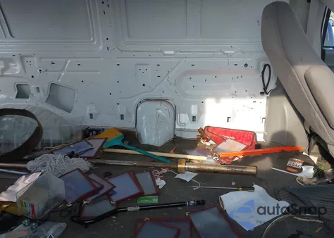 2005 Ford Econoline E150 Van из США, поврежденный, VIN 1FTRE14W35HA20152